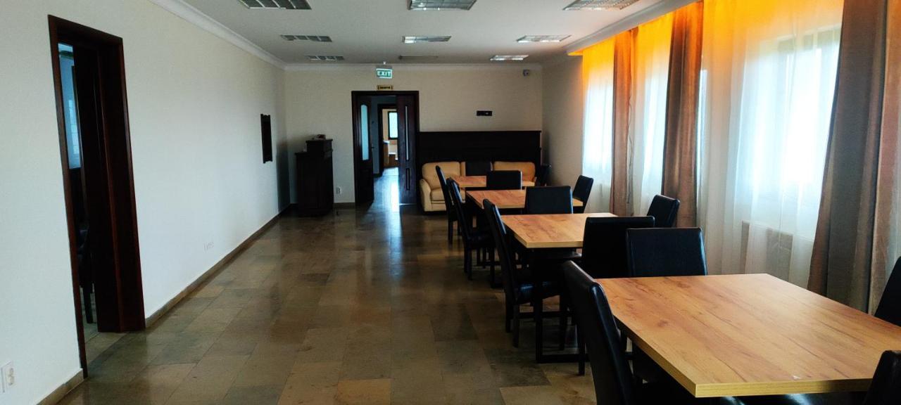 Pensiunea Agroturistica Eden Piatra Fantanele Buitenkant foto