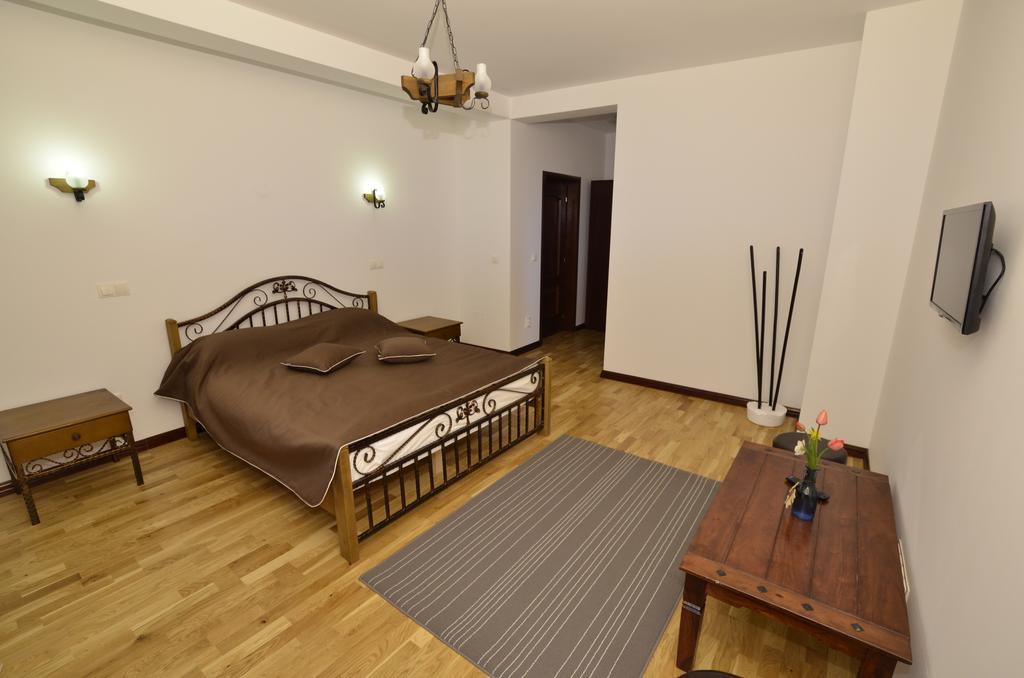 Pensiunea Agroturistica Eden Piatra Fantanele Buitenkant foto